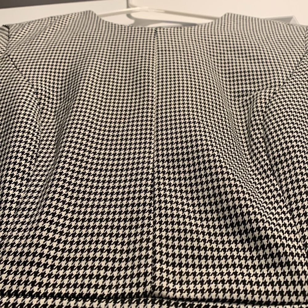 Dress - Picture 4 of 7